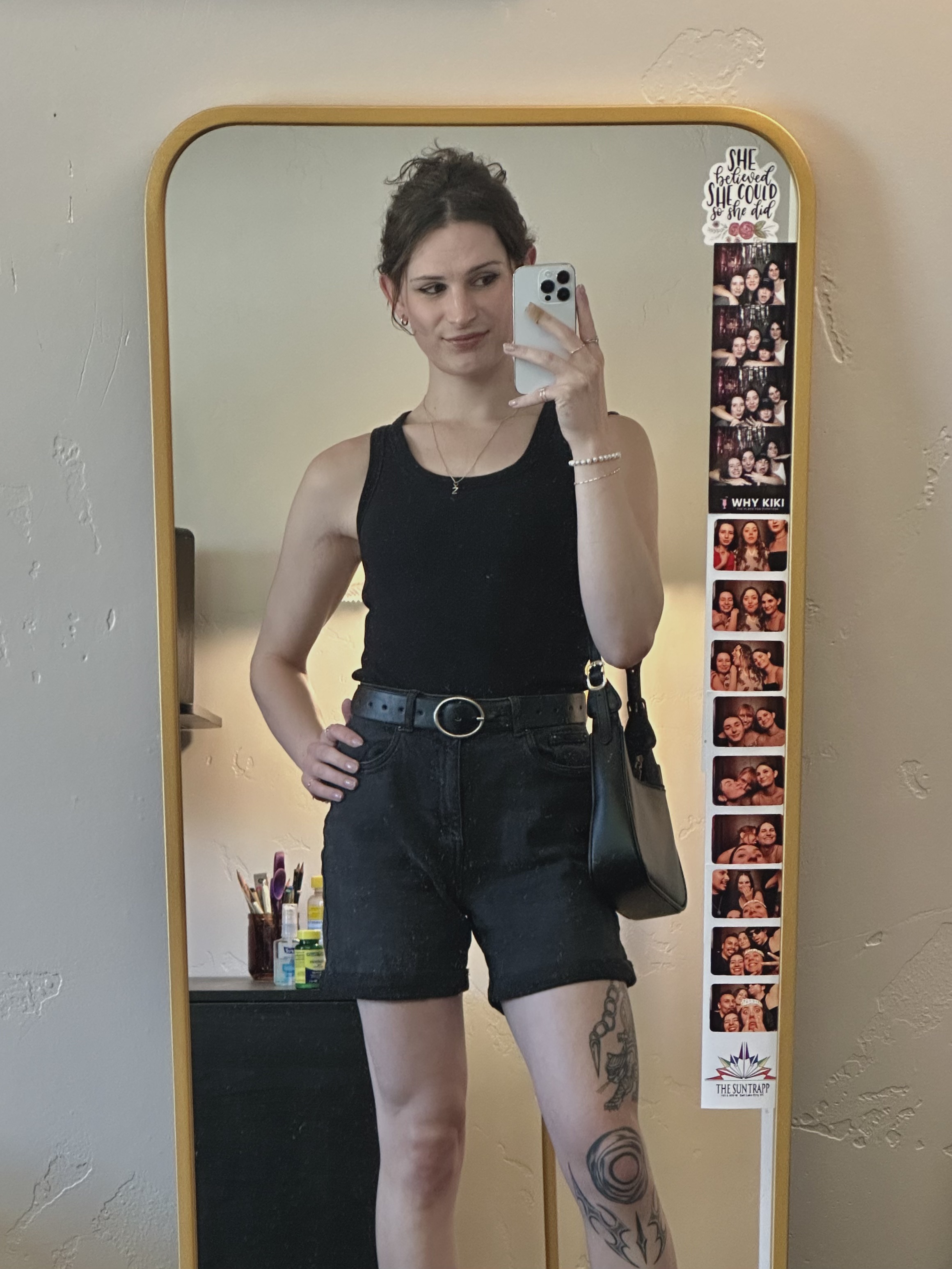 Mirror selfie of Zoe